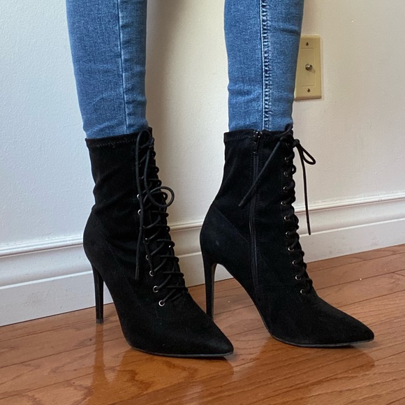 Steve Madden lace up boots - Picture 7 of 7